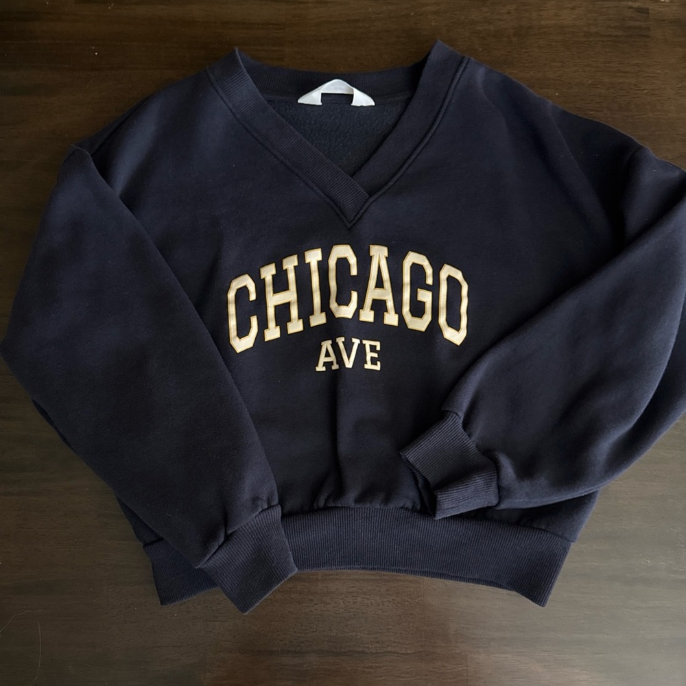 H&M Girls’ Long Sleeve Cropped Sweater size 12-14